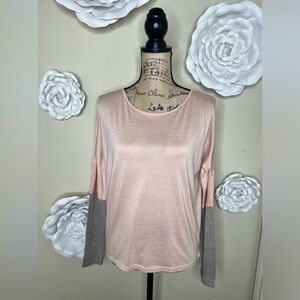 NTM Umgee Cold Shoulder Peach & Tan Colorblock Long Sleeve Top Size Small
